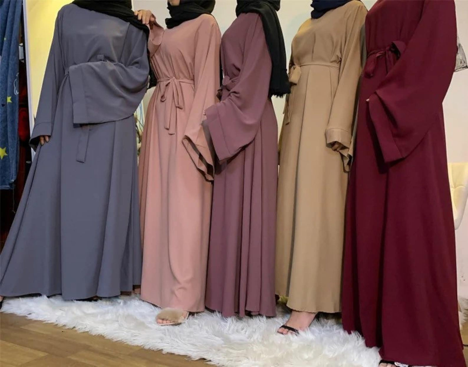 Conseils pour Acheter une Abaya en Ligne : Guide Pratique