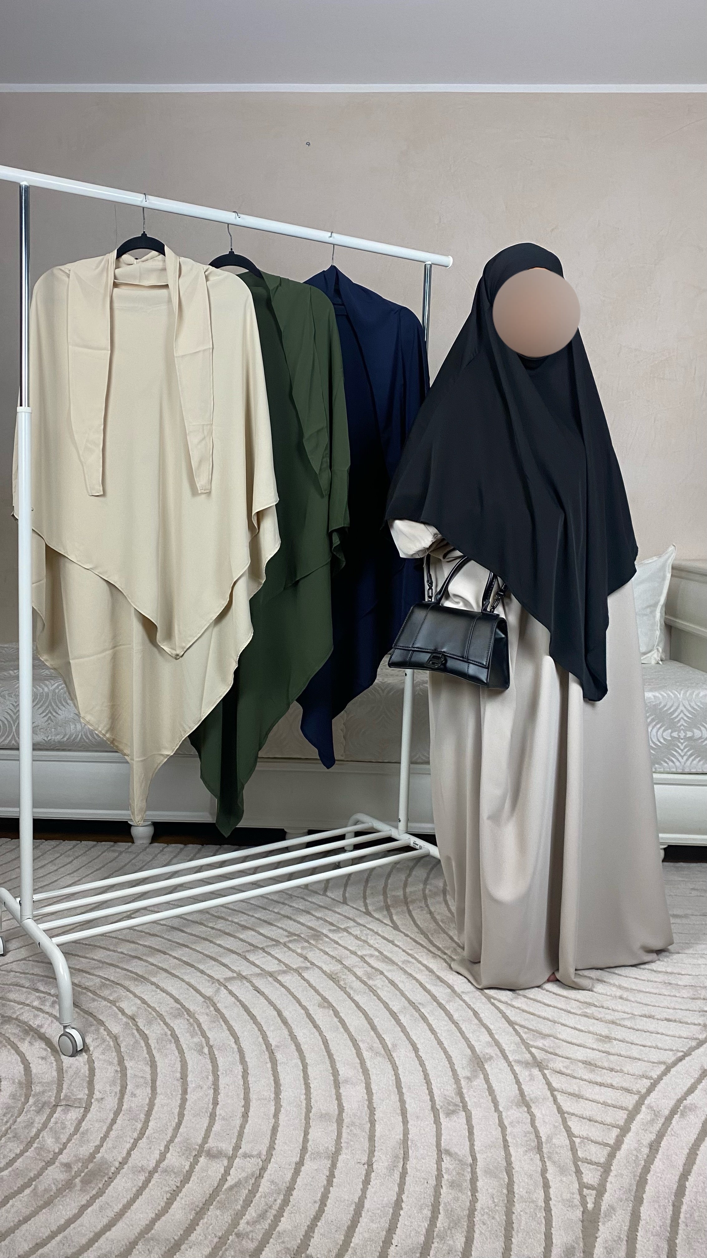 Khimar Assiya