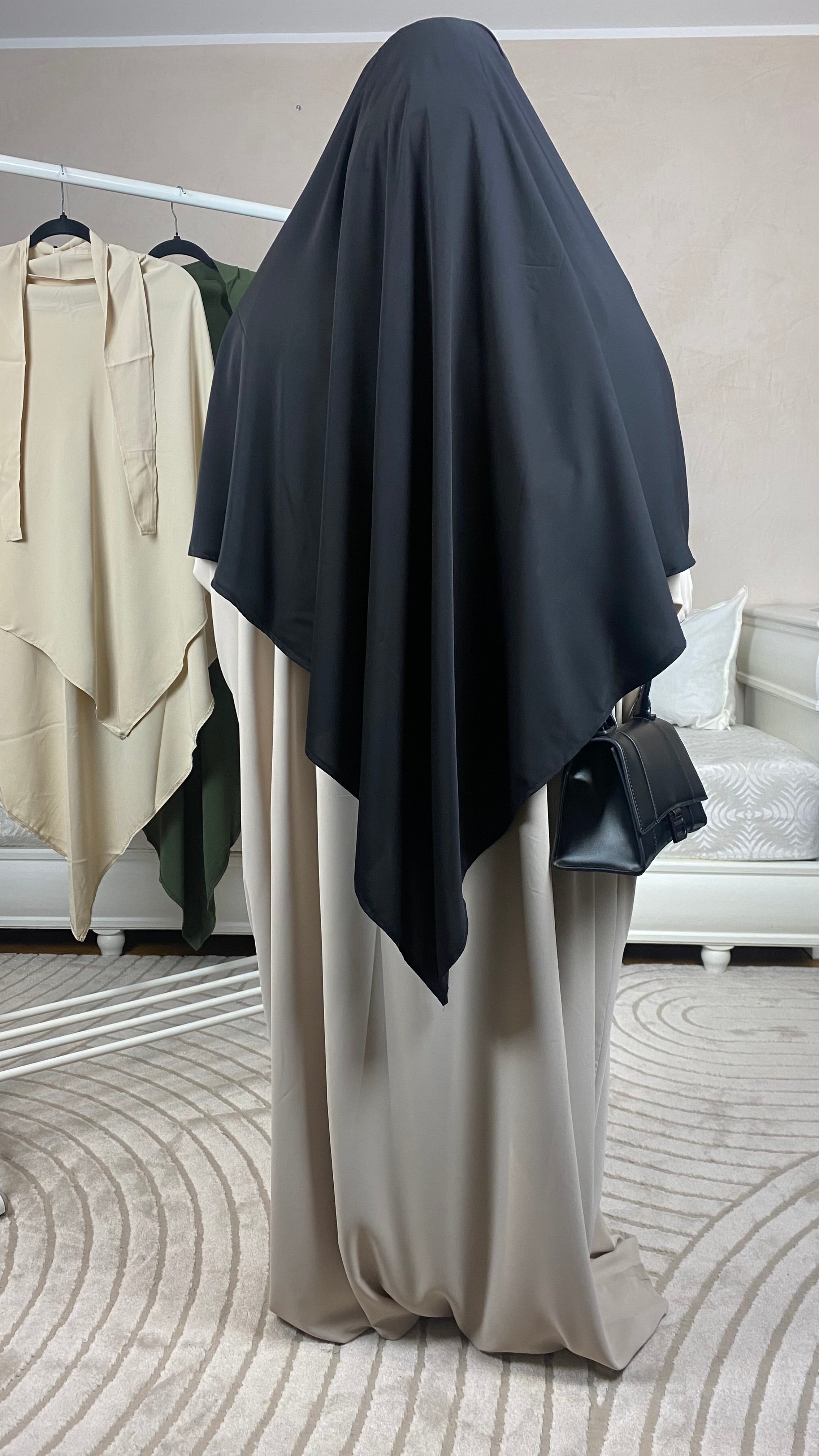 Khimar Assiya